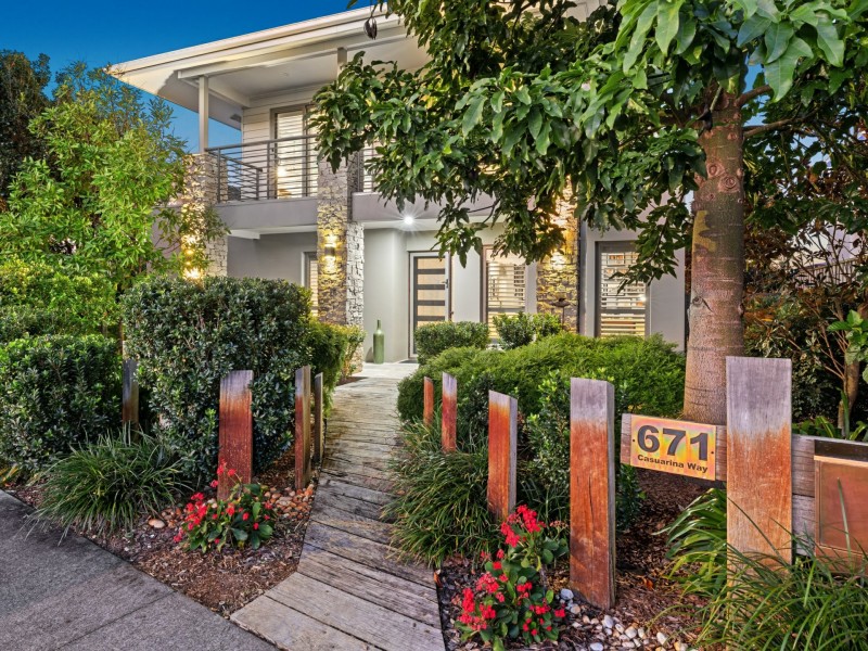 671 Casuarina Way, Casuarina NSW 2487