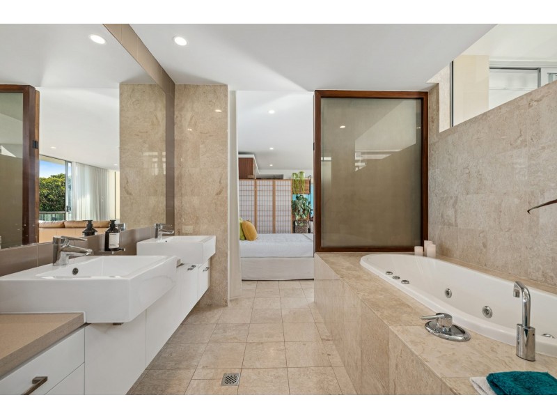 220/9-13 Dianella Drive, Casuarina NSW 2487