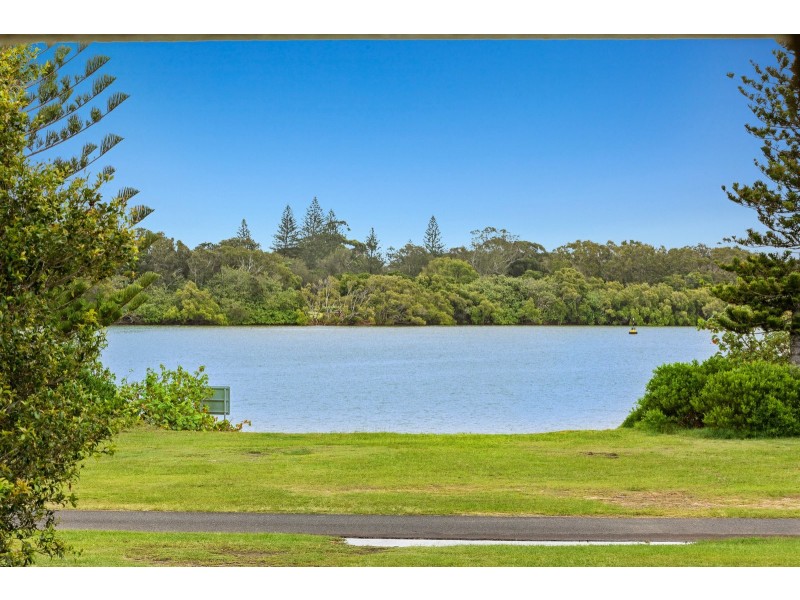 53 Fingal Road, Fingal Head NSW 2487