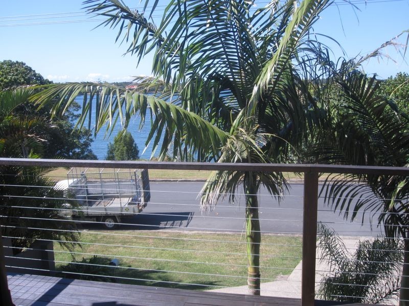 1/33 Bimbadeen  Avenue, Banora Point NSW 2486