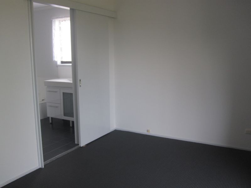 1/33 Bimbadeen  Avenue, Banora Point NSW 2486