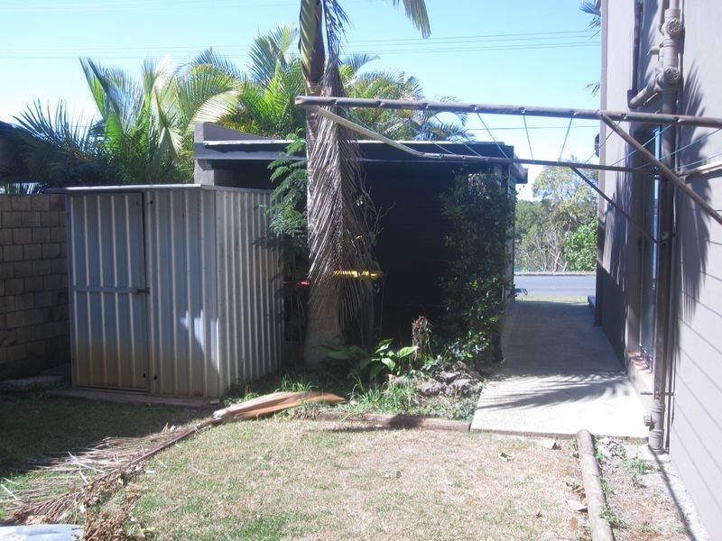 1/33 Bimbadeen  Avenue, Banora Point NSW 2486