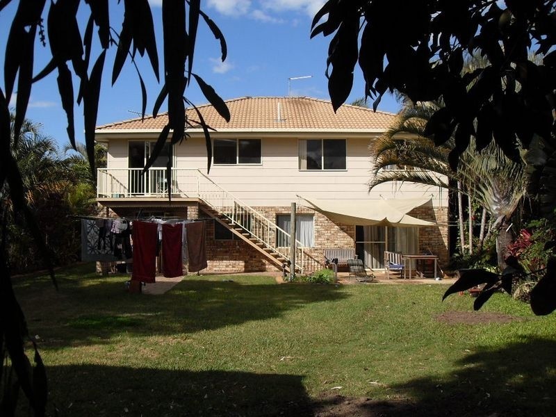 11 Walsh Street, Chinderah NSW 2487