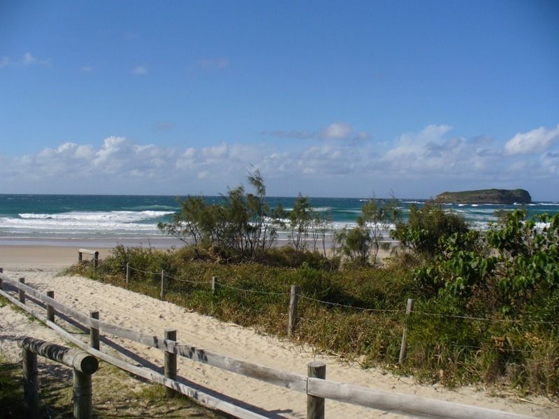 10 Dune Street, Fingal Head NSW 2487