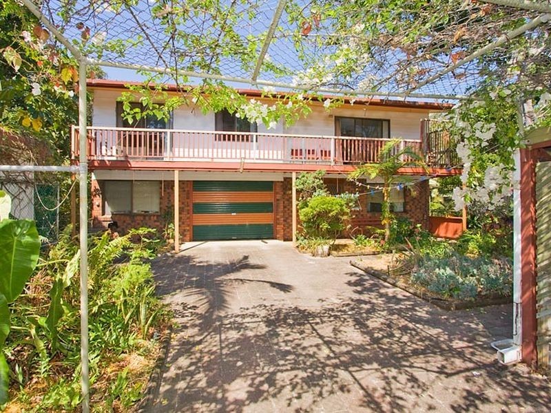 24 Lagoon Road, Fingal Head NSW 2487