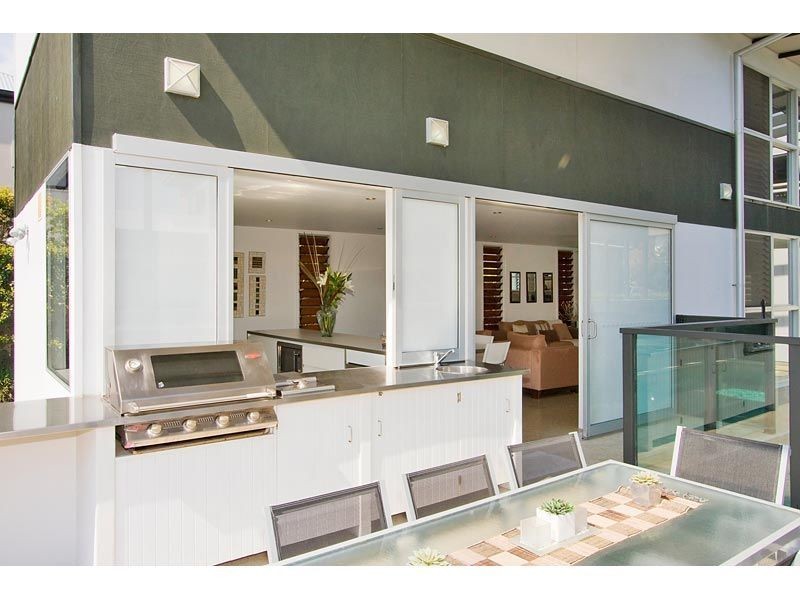 6 Riberry Drive, Casuarina NSW 2487