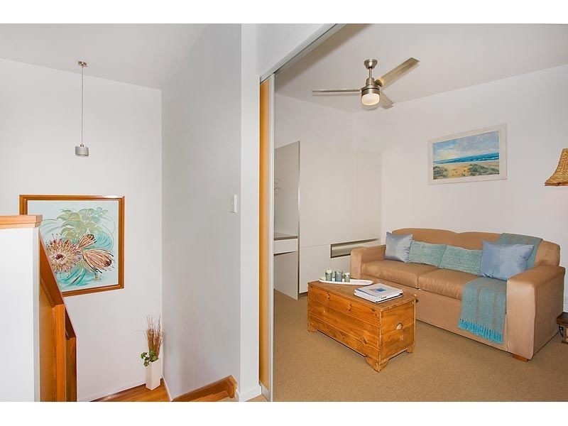 6 Riberry Drive, Casuarina NSW 2487