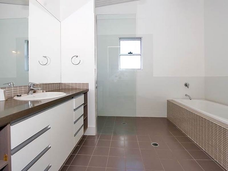 2 Clara Lane, Casuarina NSW 2487