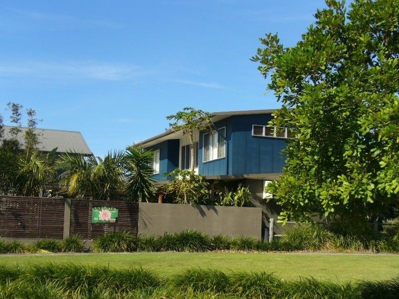 2 Clara Lane, Casuarina NSW 2487