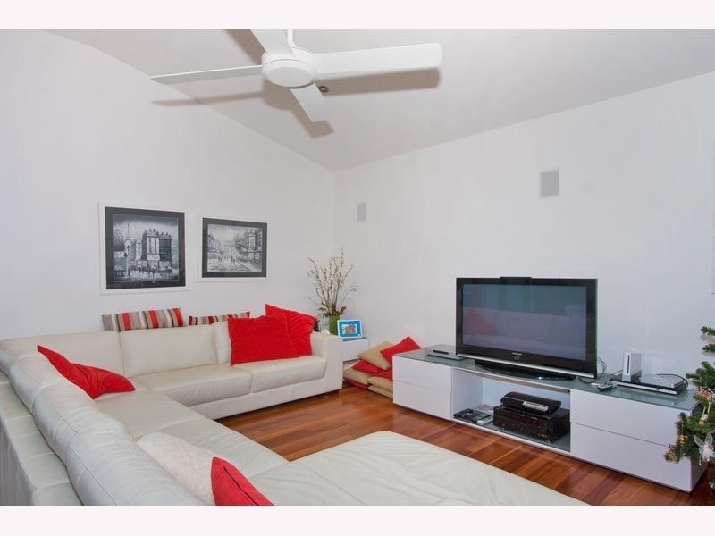 18 Beech Lane, Casuarina NSW 2487