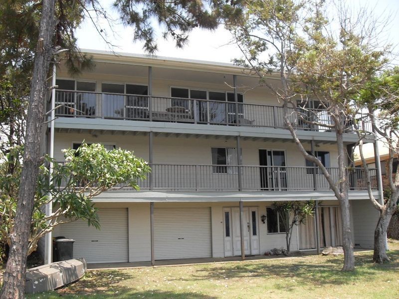 15 Wommin Lake Crescent, Fingal Head NSW 2487