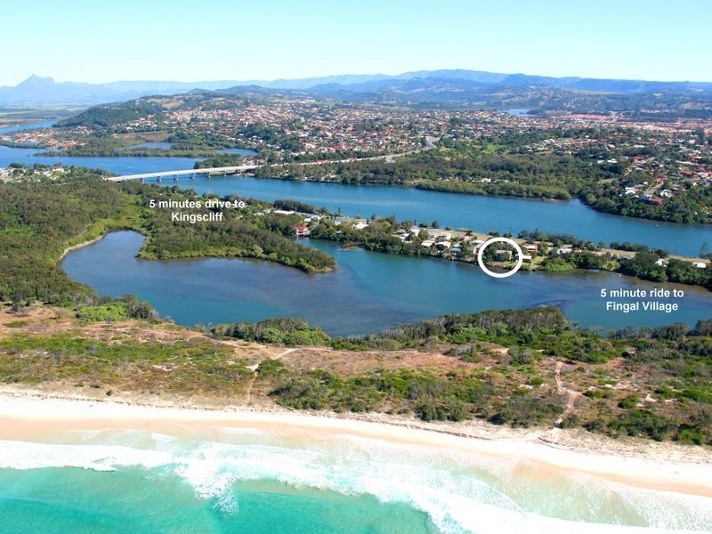 15 Wommin Lake Crescent, Fingal Head NSW 2487