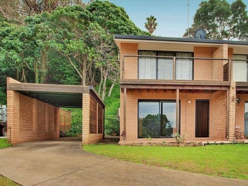 2/33 Bimbadeen Avenue, Banora Point NSW 2486