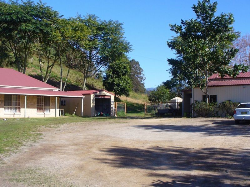 2 Crooks Valley Road, Crystal Creek NSW 2484