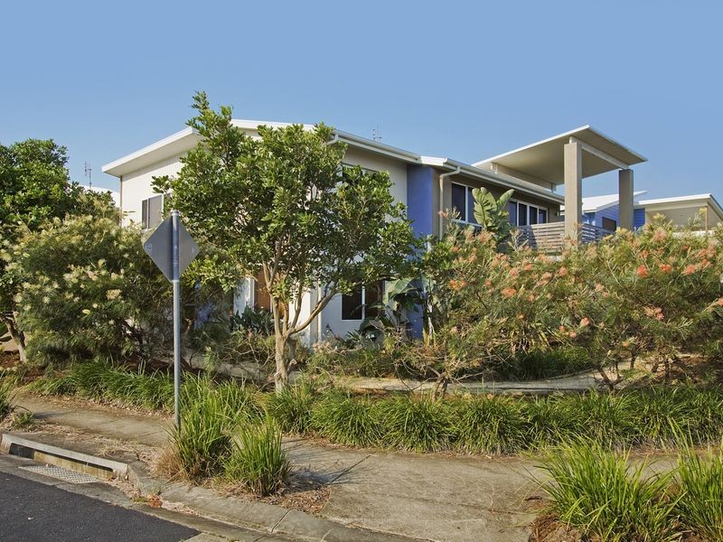 2/575 Casuarina Way, Casuarina NSW 2487