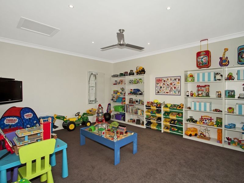 27 Salt Water Crescent, Kingscliff NSW 2487