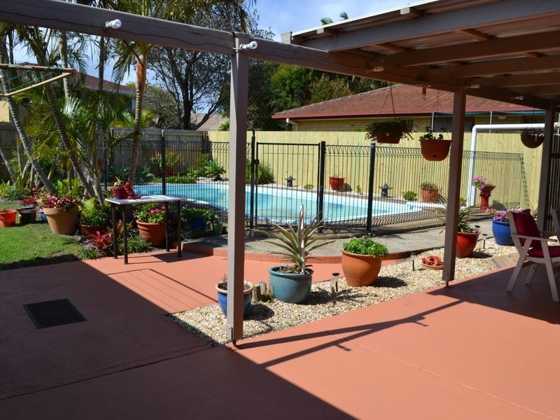 11 Poinciana Avenue, Cabarita Beach NSW 2488