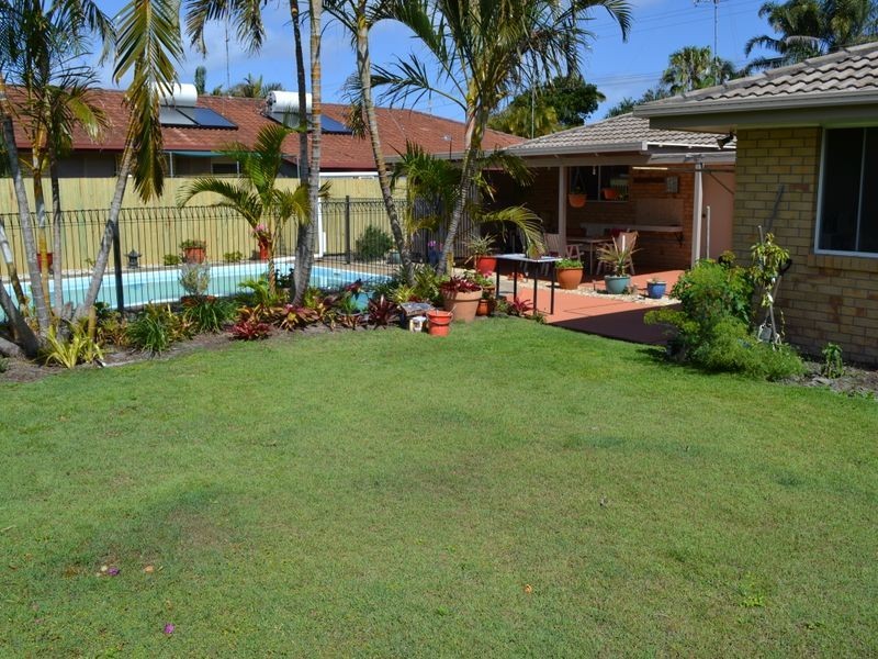 11 Poinciana Avenue, Cabarita Beach NSW 2488