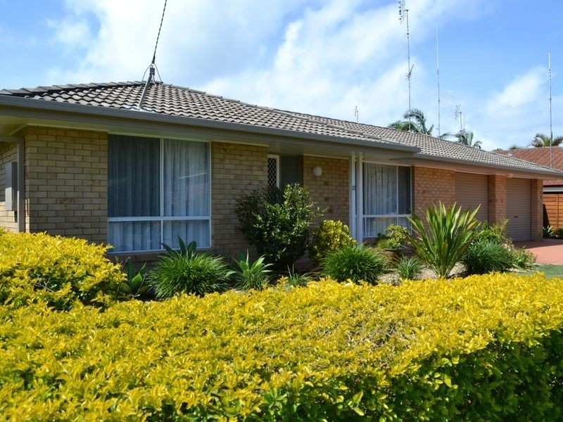 11 Poinciana Avenue, Cabarita Beach NSW 2488