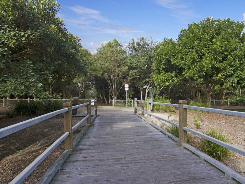 1/24 Kamala Crescent, Casuarina NSW 2487