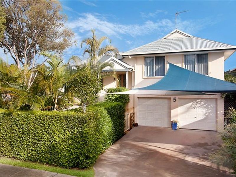 5 Acacia Street, Tweed Heads South NSW 2486