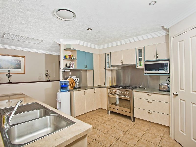 17 Paperbark Court, Banora Point NSW 2486