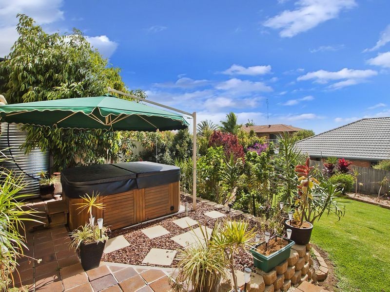 17 Paperbark Court, Banora Point NSW 2486