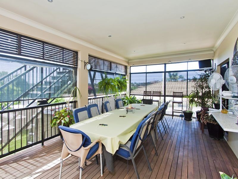 17 Paperbark Court, Banora Point NSW 2486