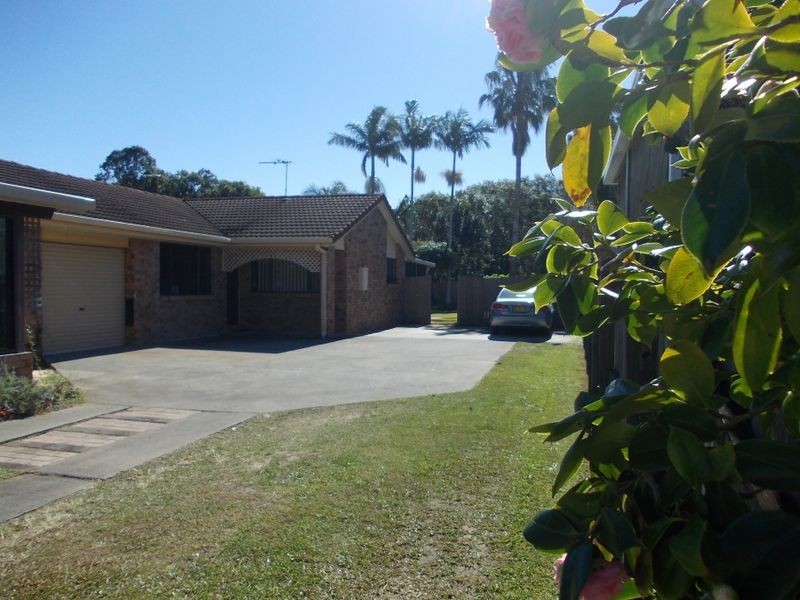 2/9 Bosun Boulevarde, Banora Point NSW 2486