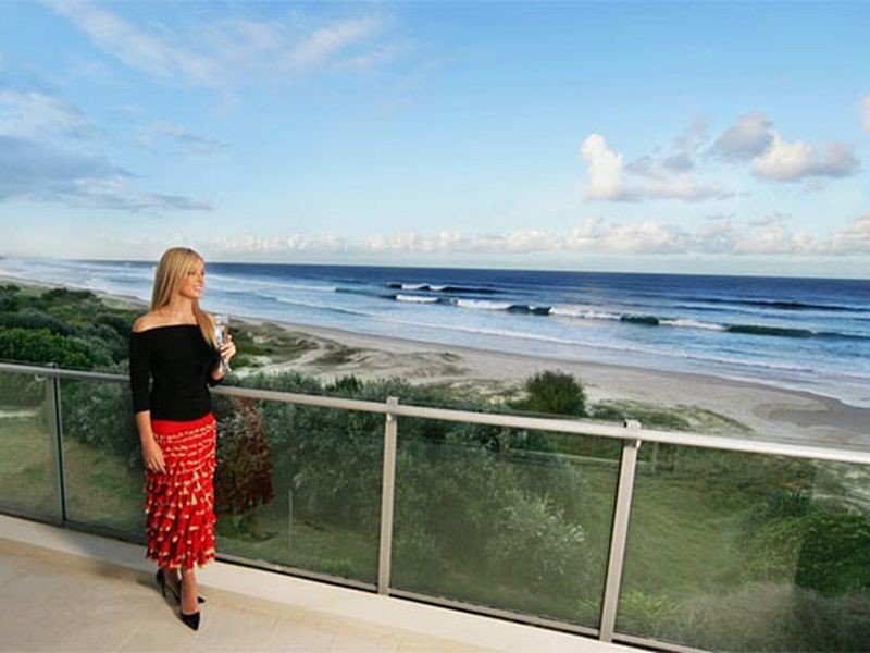 104 & 206/ Pandanus Parade, Cabarita Beach NSW 2488