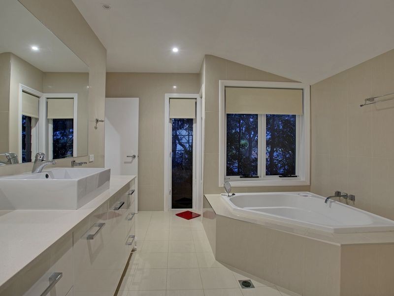 1 Aeolus Lane, Casuarina NSW 2487