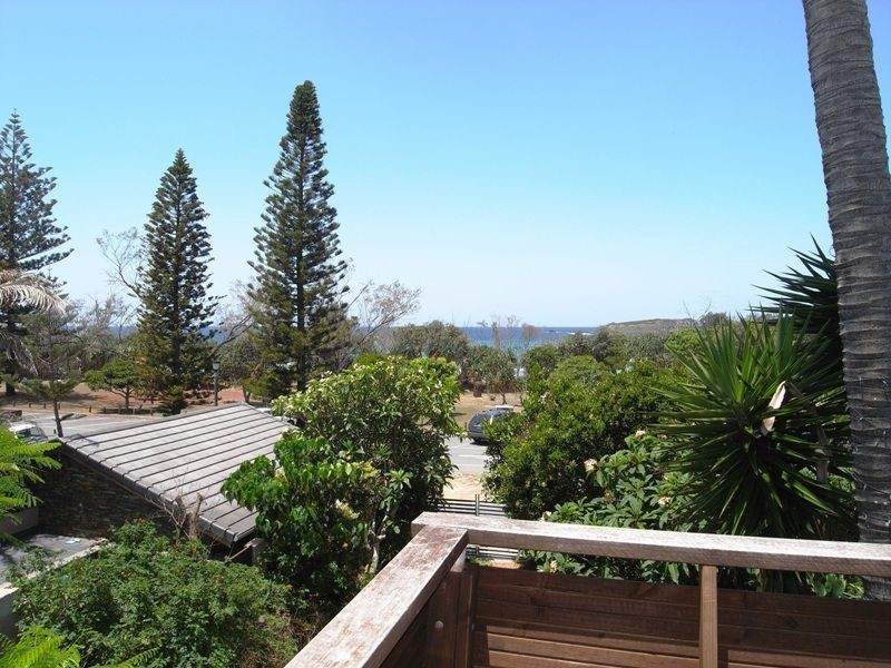 12 Marine Parade, Fingal Head NSW 2487