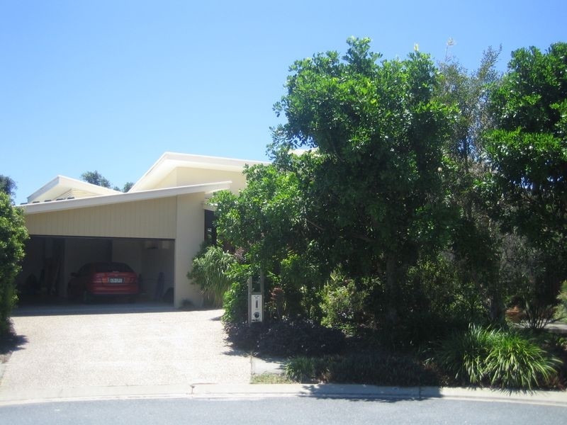 8 Cudgerie Court, Casuarina NSW 2487