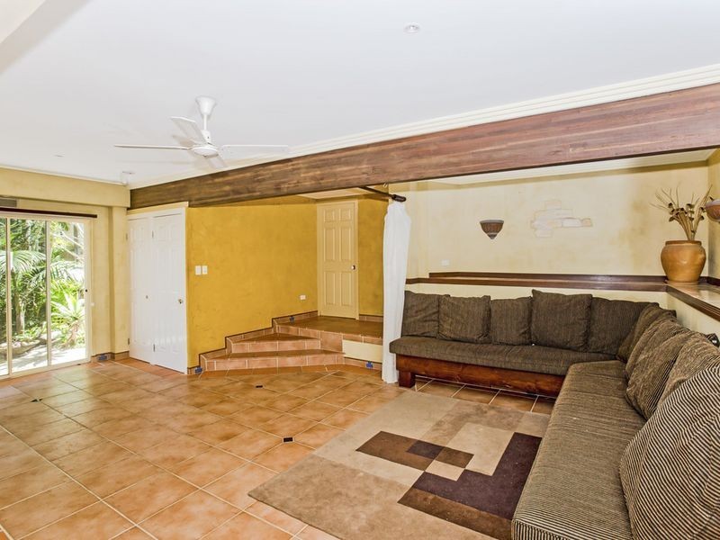 64 Oyster Point Road, Banora Point NSW 2486