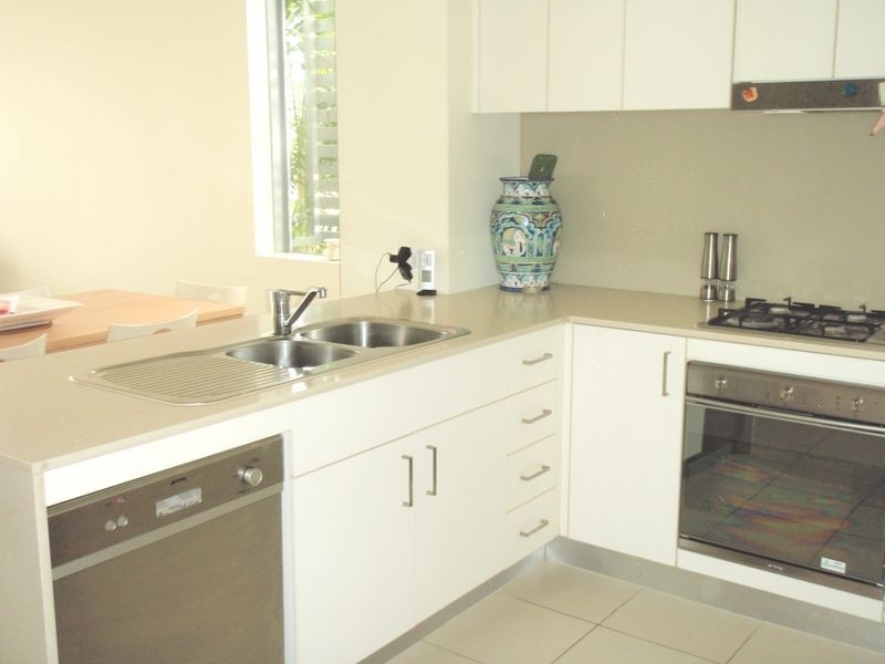 1/2-10 Kamala Crescent, Casuarina NSW 2487