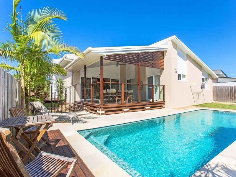 2 Emma Court, Casuarina NSW 2487