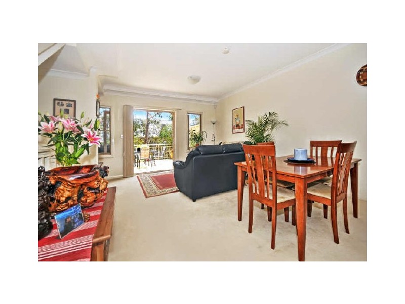 8 Whitfield Avenue, Lane Cove NSW 2066