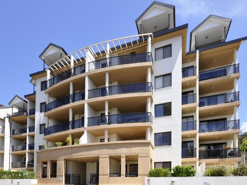 2/4 Taylors Drive, Lane Cove NSW 2066