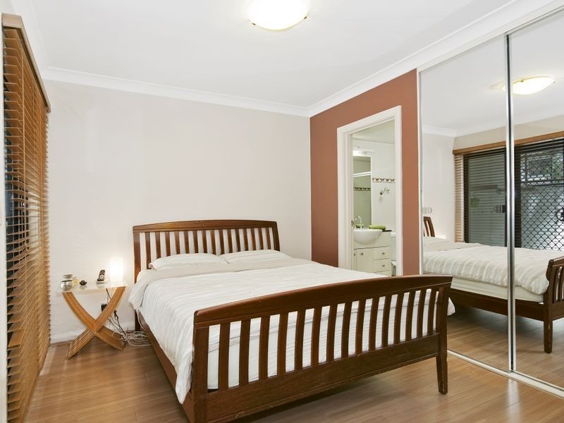 2/4 Taylors Drive, Lane Cove NSW 2066