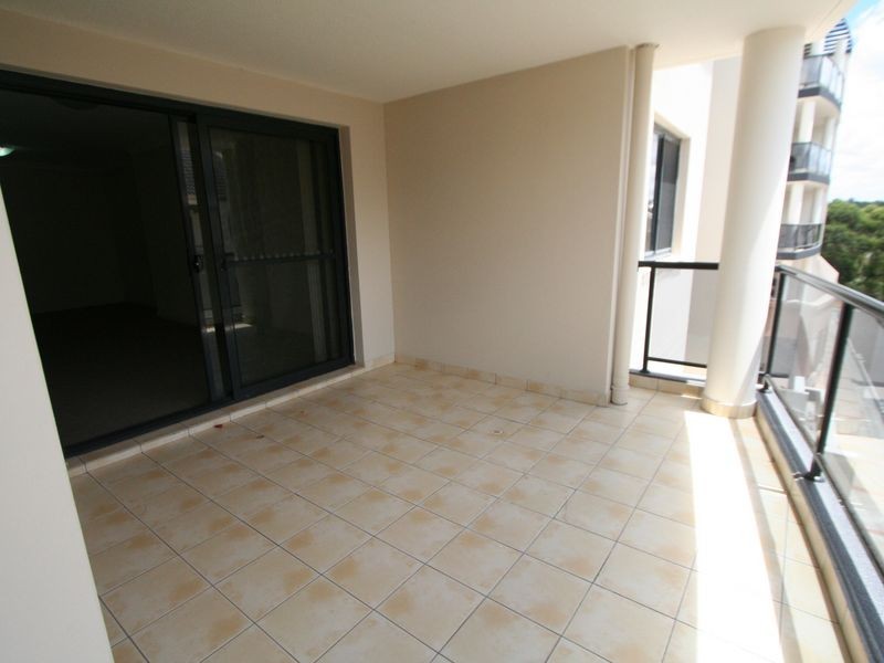 9/2 Taylors Drive, Lane Cove NSW 2066