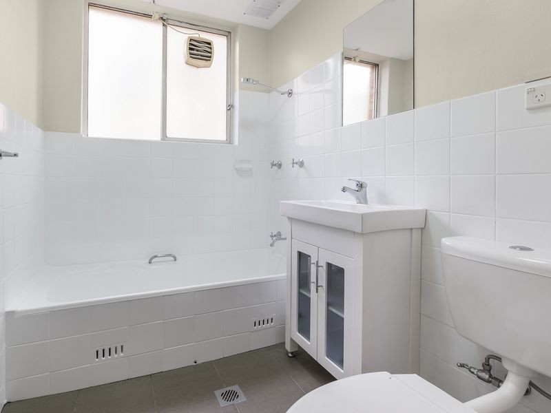 19/121 Burns Bay Road, Lane Cove NSW 2066