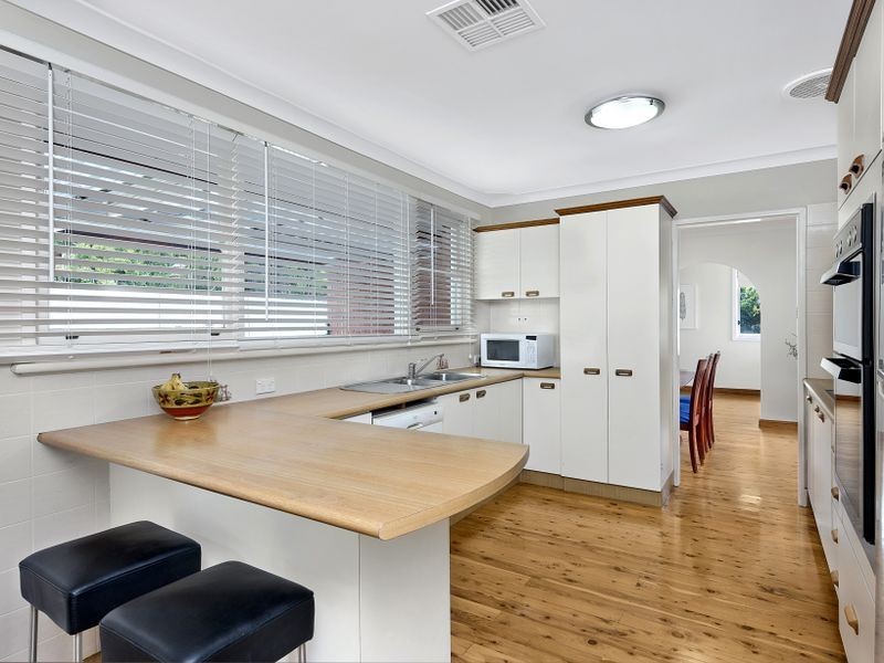 10 Iona Avenue, North Rocks NSW 2151