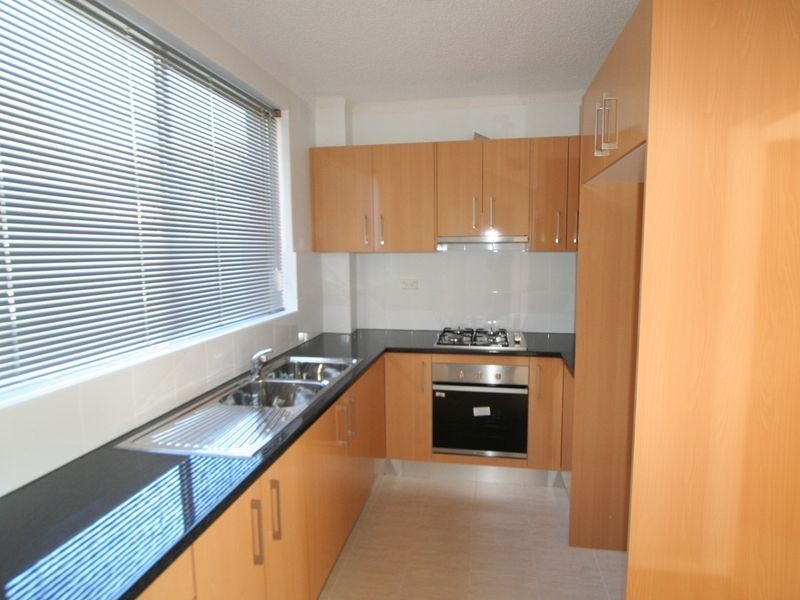 18/105 Burns Bay Road, Lane Cove NSW 2066