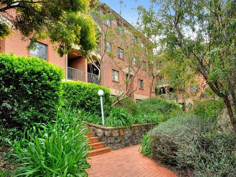 19/292 Burns Bay Road, Lane Cove NSW 2066