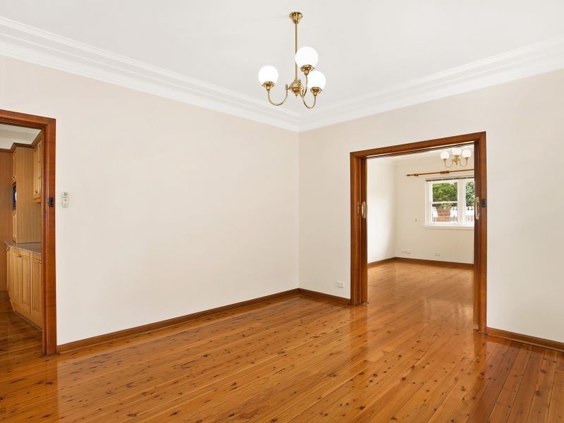 527 Blaxland Road, Denistone East NSW 2112