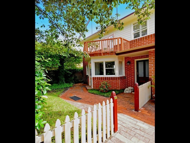 8B Richardson Street, Lane Cove NSW 2066