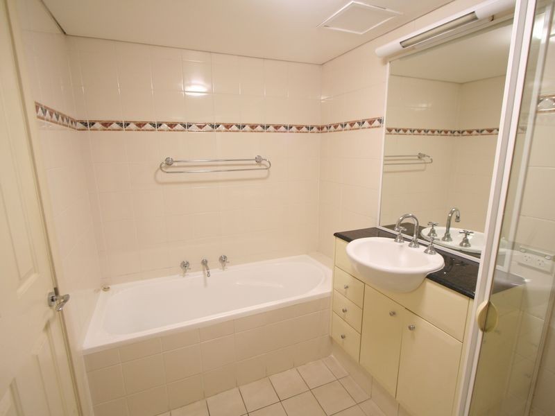 3/2 Taylors Drive, Lane Cove NSW 2066