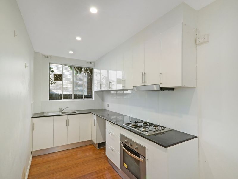 2/96 Burns Bay Road, Lane Cove NSW 2066