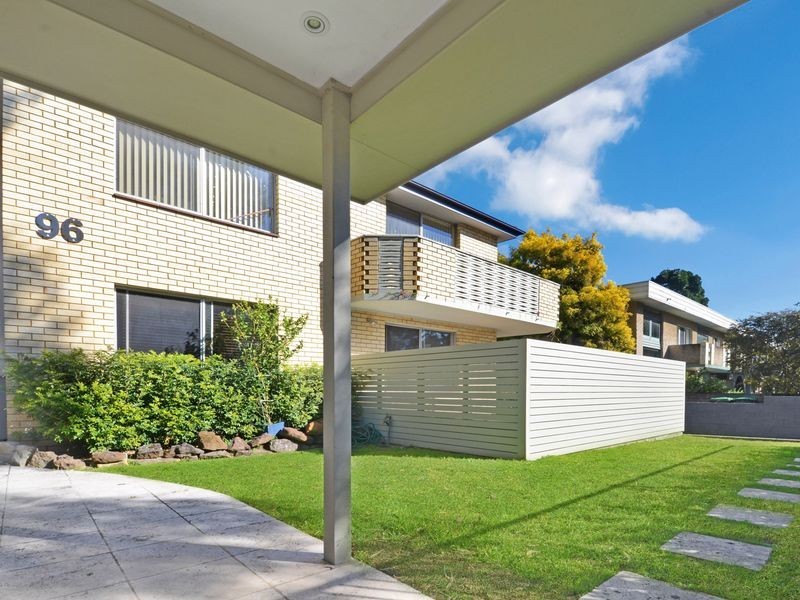 2/96 Burns Bay Road, Lane Cove NSW 2066