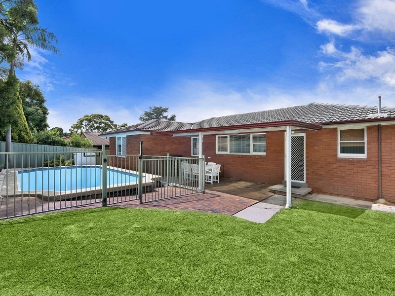 10 Iona Avenue, North Rocks NSW 2151